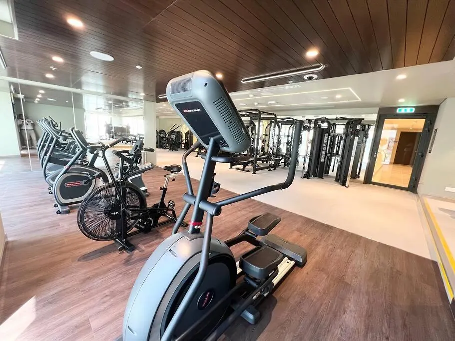 Stylish 1 Bedroom High Floor In Creek Edge Dubai Apartment